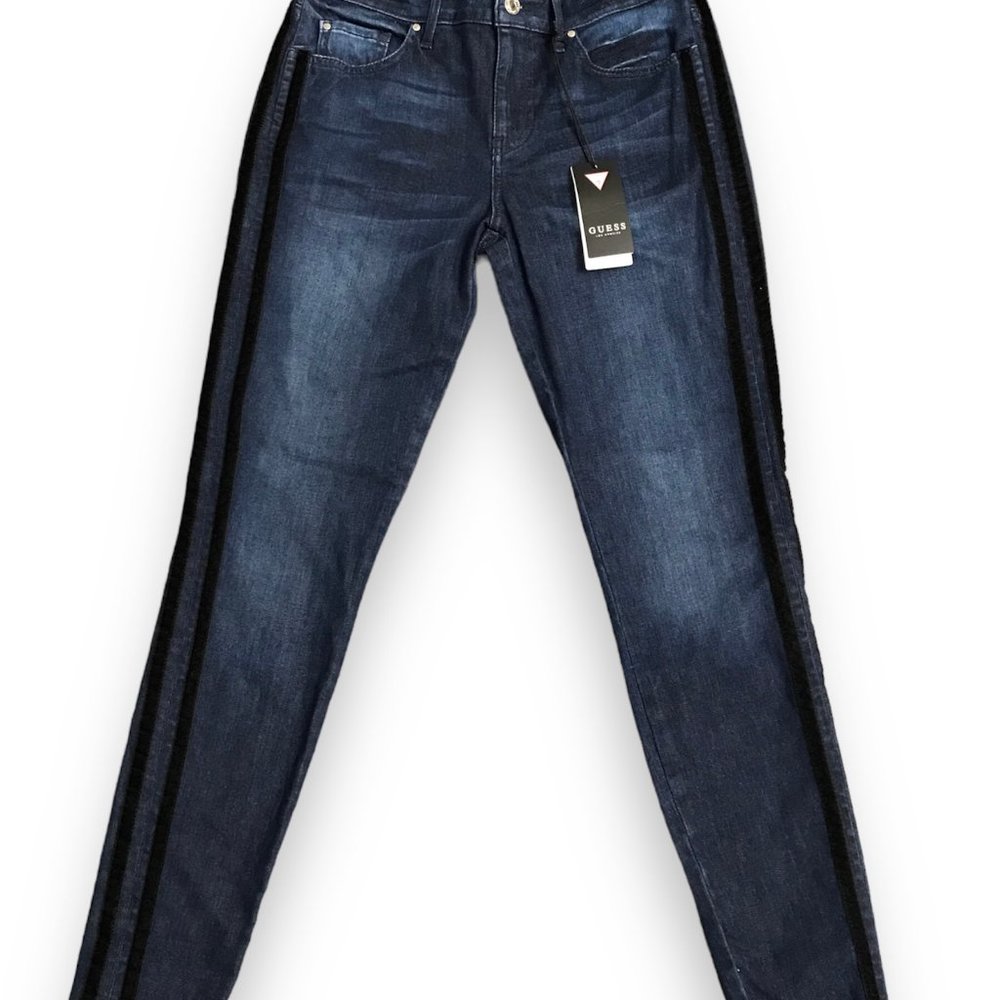 BNWT Guess | Sexy Curve Jeans | Sedona Wash